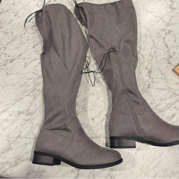 Torrid stretch flat over the knee boots - Picture 6 of 7